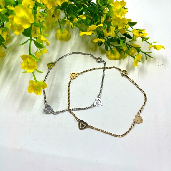 Avon Signed Lot of 2 Heart Bracelets in Gold and Silver Plating - Picture 3 of 6